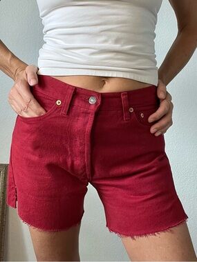 Levi's Women's Red Frayed-Hem Denim Shorts